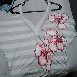 Shirt like new only wore once